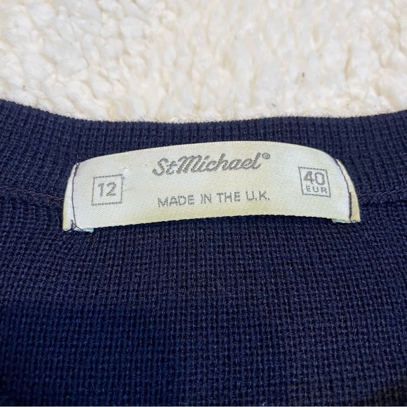StMishael Navy Cardigan Gold Button Crew Neck Size 12 Acrylic Vintage Classic - Picture 4 of 15